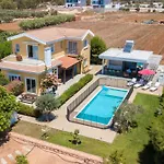 Villa Danae *